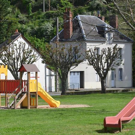 AU BORD DE L'EAU appartement 50 M2 Chambon-sur-Voueize Exterior foto